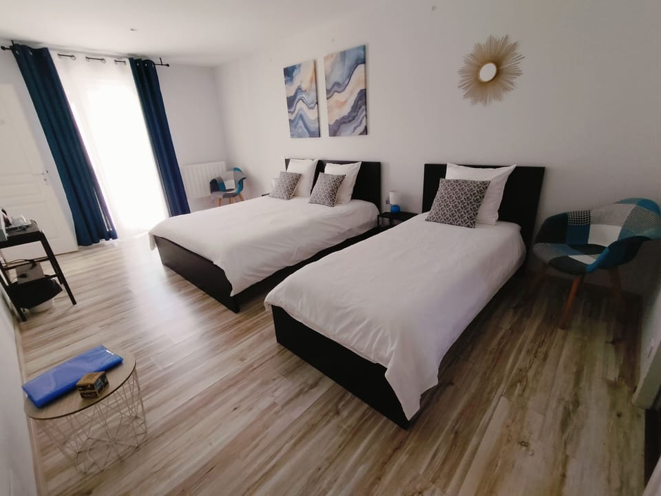 Family Suite, Ensuite, Pool View | Premium bedding, individually decorated, individually furnished, desk