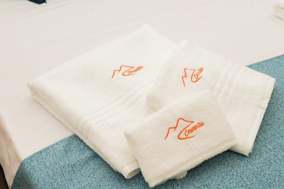 Deluxe Room | In-room safe, individually decorated, individually furnished, desk