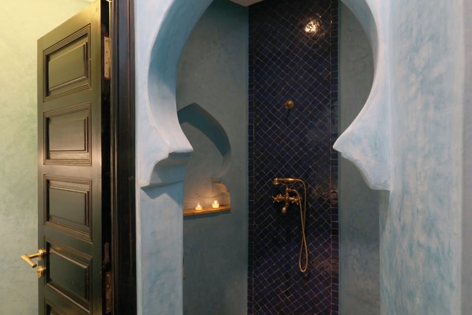 Superior Double or Twin Room | In-room safe, iron/ironing board, free WiFi, bed sheets