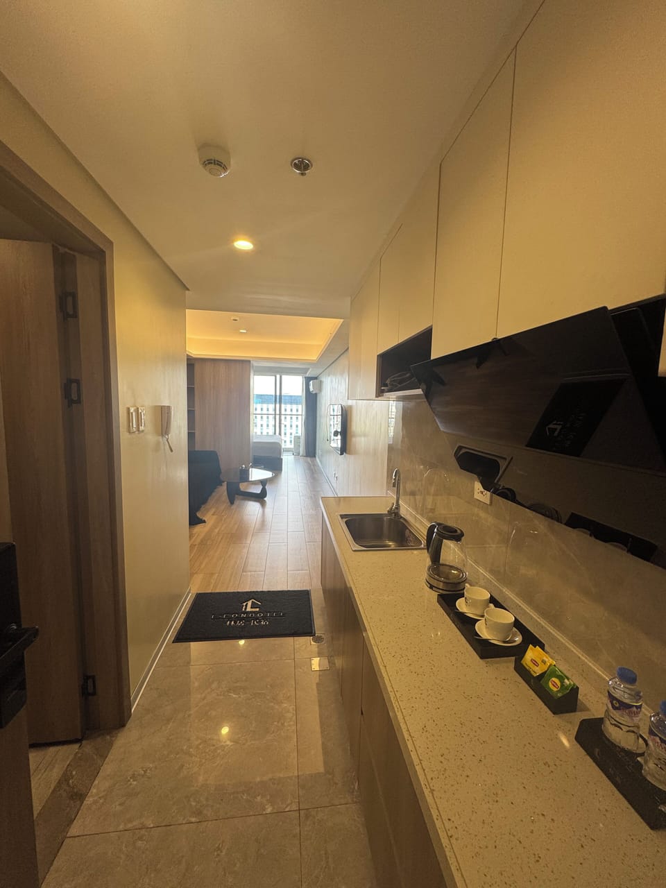 Comfort Apartment, 1 King Bed, City View | Premium bedding, down comforters, memory foam beds, free minibar items