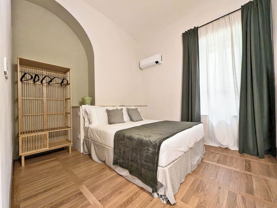 Deluxe Room | Premium bedding, memory foam beds, desk, laptop workspace