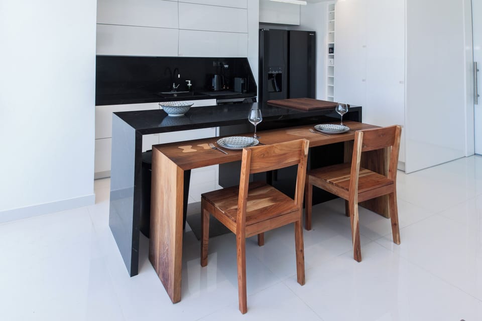 Luxury Apartment | In-room dining