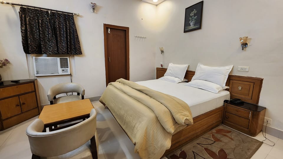Standard Double Room | Free WiFi