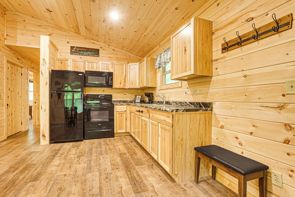 House (2 Bedrooms) | Interior
