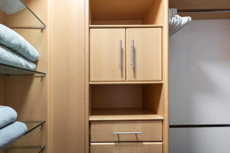Luxury Apartment | Free WiFi, bed sheets