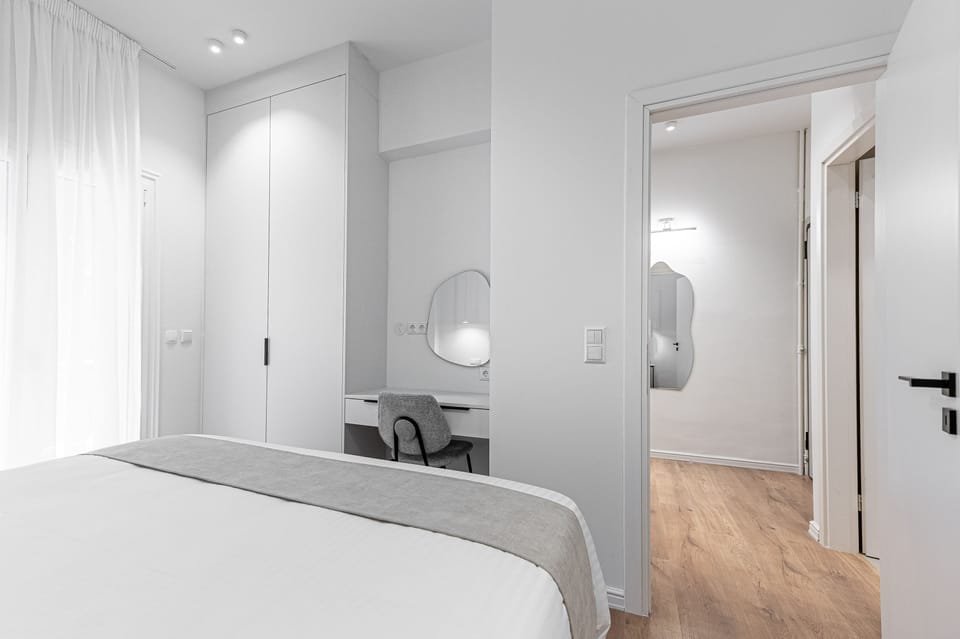 Phaedrus Living: Prosperity Residences Harmony Apartment in Athens