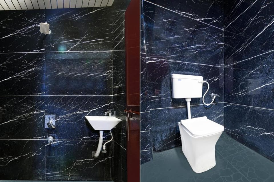 Shower, rainfall showerhead, free toiletries, towels