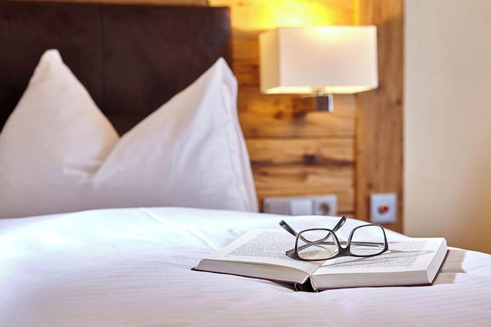 Comfort Double Room | Hypo-allergenic bedding, desk, laptop workspace, blackout drapes