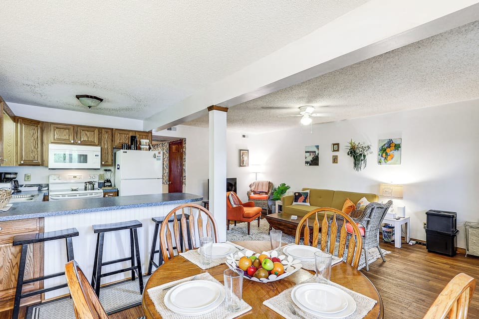Apartment (2 Bedrooms) | Front of property