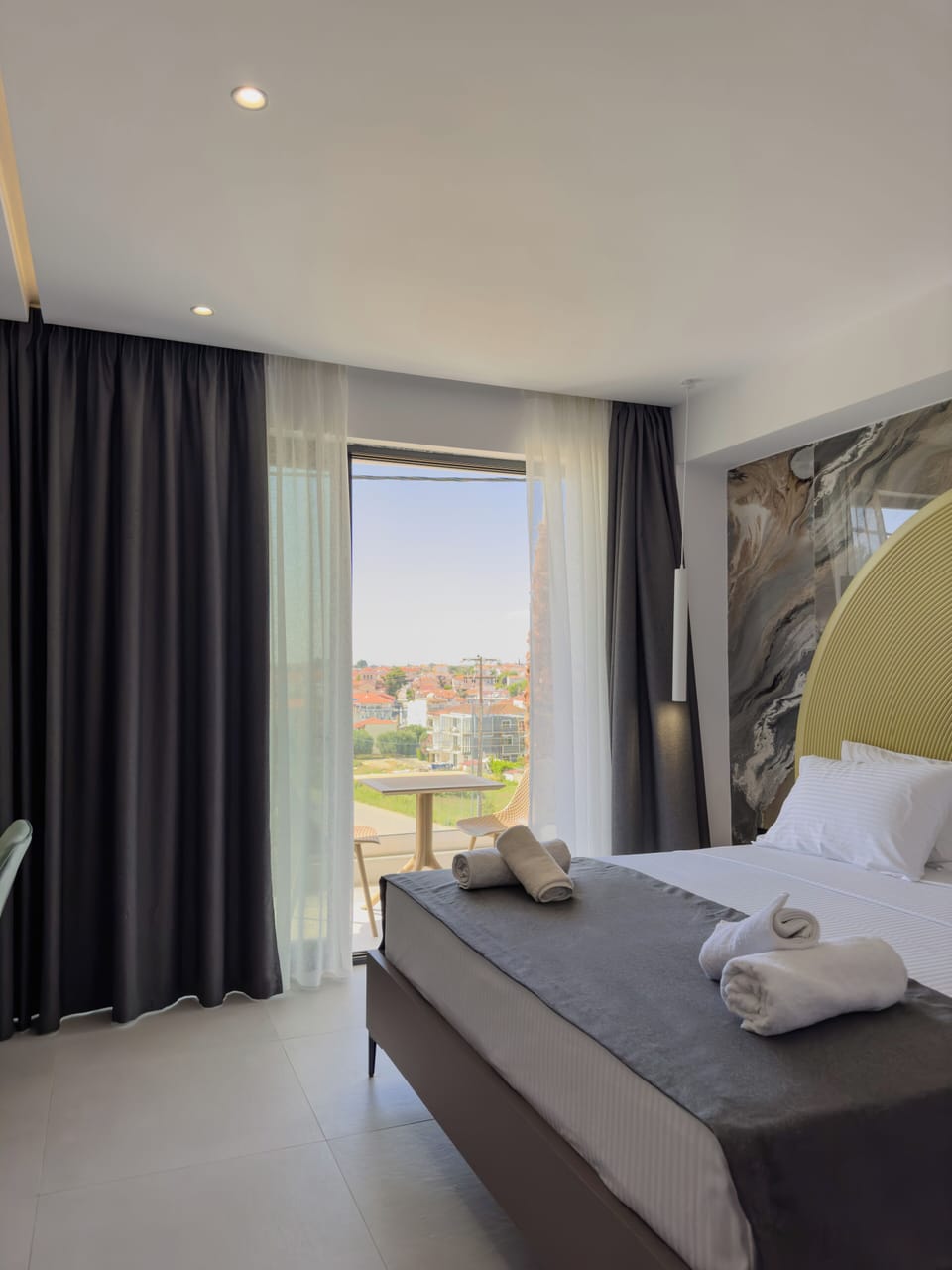 Luxury Room | In-room safe, soundproofing, iron/ironing board, free WiFi