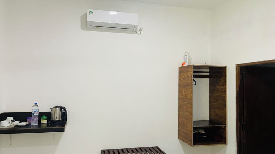 Standard Cottage | 1 bedroom, iron/ironing board, free WiFi, bed sheets