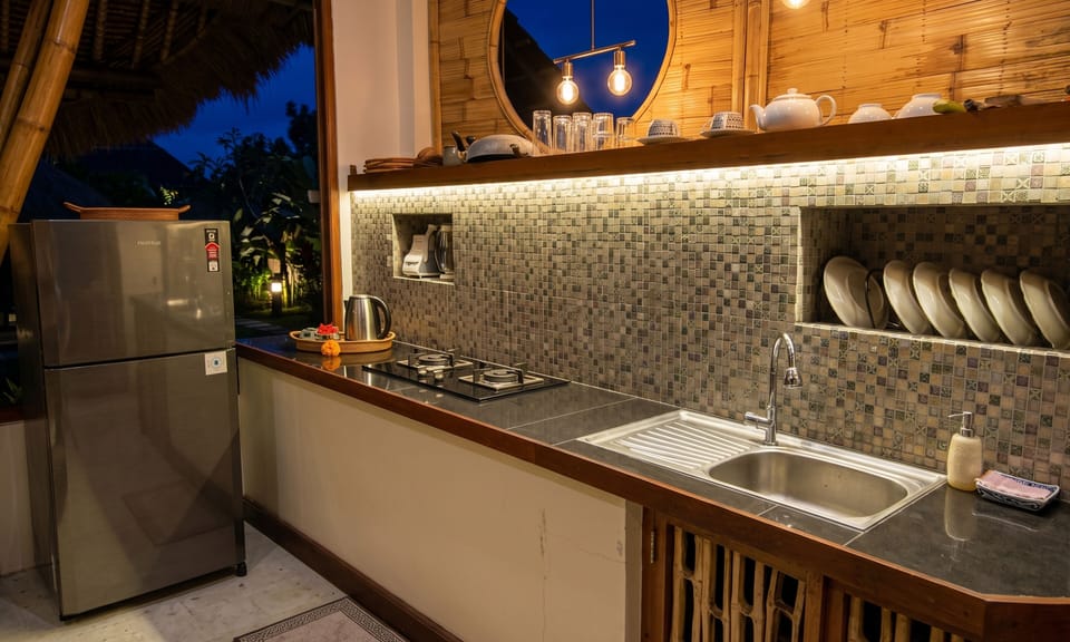 Villa, 2 Bedrooms, Garden View | Private kitchen | Coffee/tea maker, mini-fridge, electric kettle, toaster