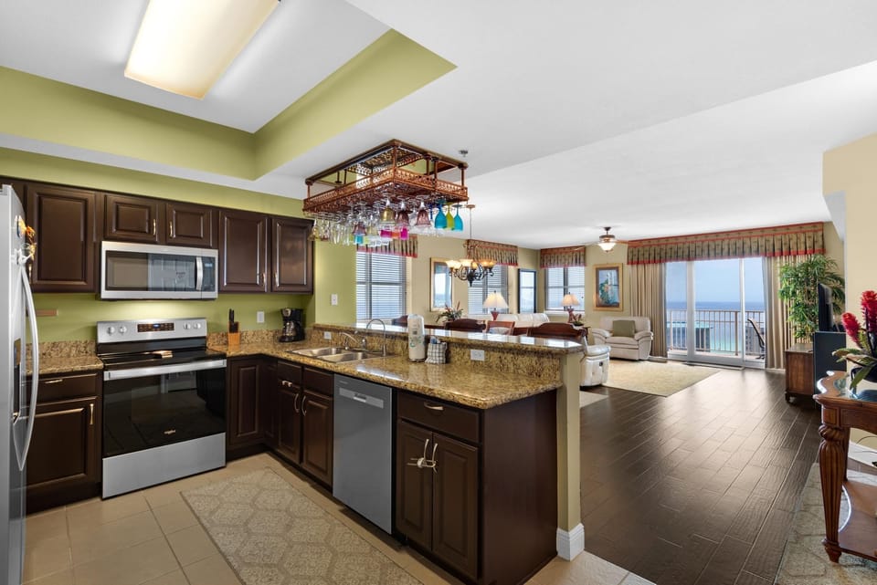 Condo, Multiple Beds (Ariel Dunes II 1901) | Private kitchen | Oven, toaster