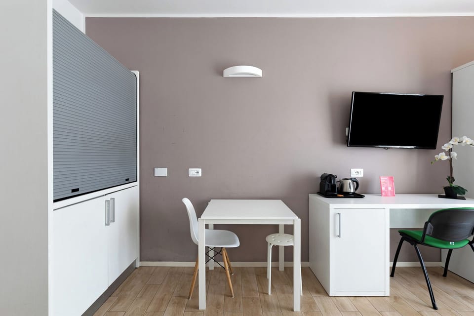 Apartment | Private kitchen | Fridge, microwave, electric kettle