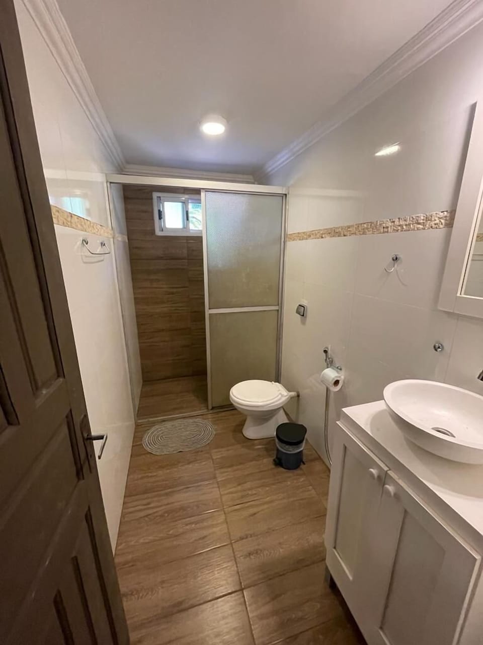 Quadruple Room | Bathroom | Shower, bidet, towels, soap