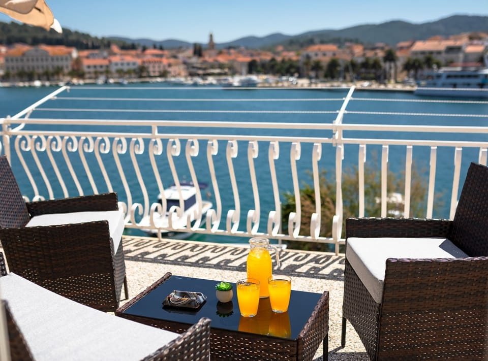 Apartment (Two Bedroom Apartment with Terrace an) | Terrace/patio