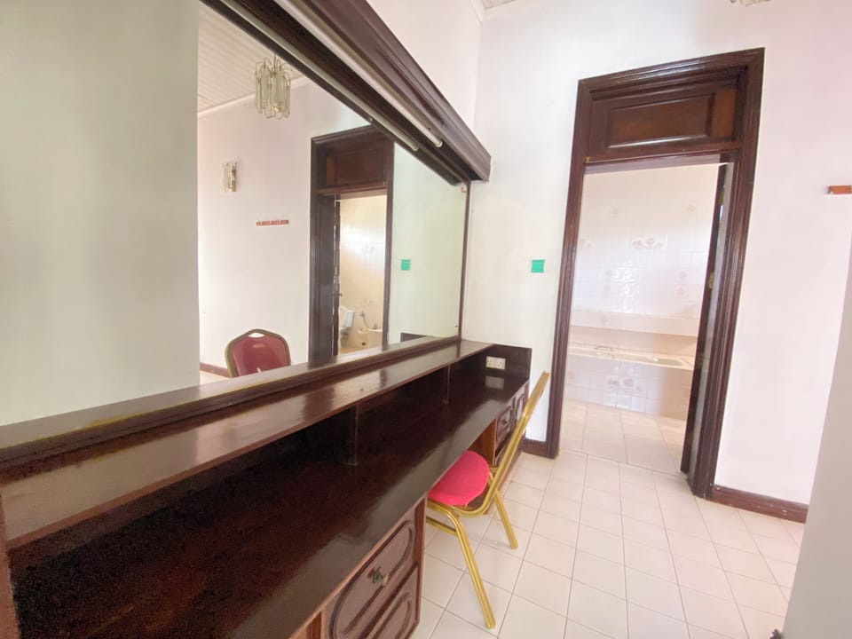 Villa, Pool View | Room amenity