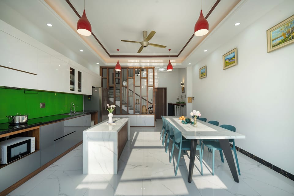 City Villa, Kitchen, City View | Shared kitchen | Electric kettle