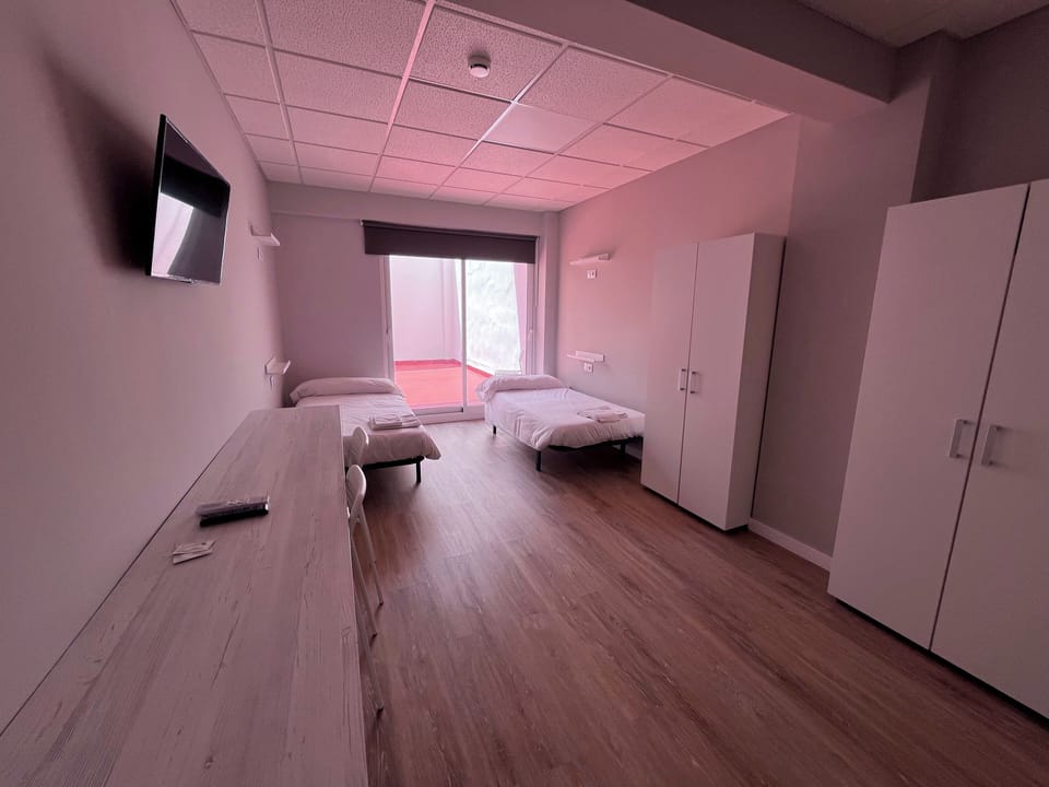 Basic Double Room Single Use, Balcony | Soundproofing, free WiFi