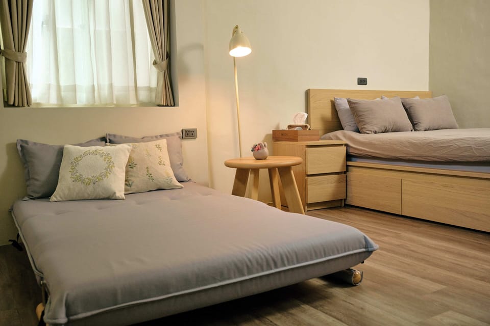 Comfort Triple Room | Desk, free WiFi, bed sheets
