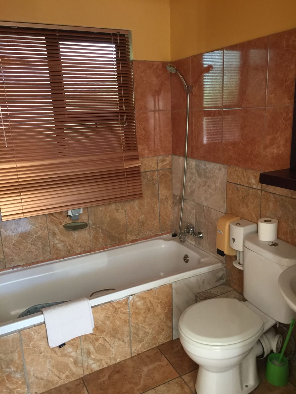 Triple Room | Bathroom shower