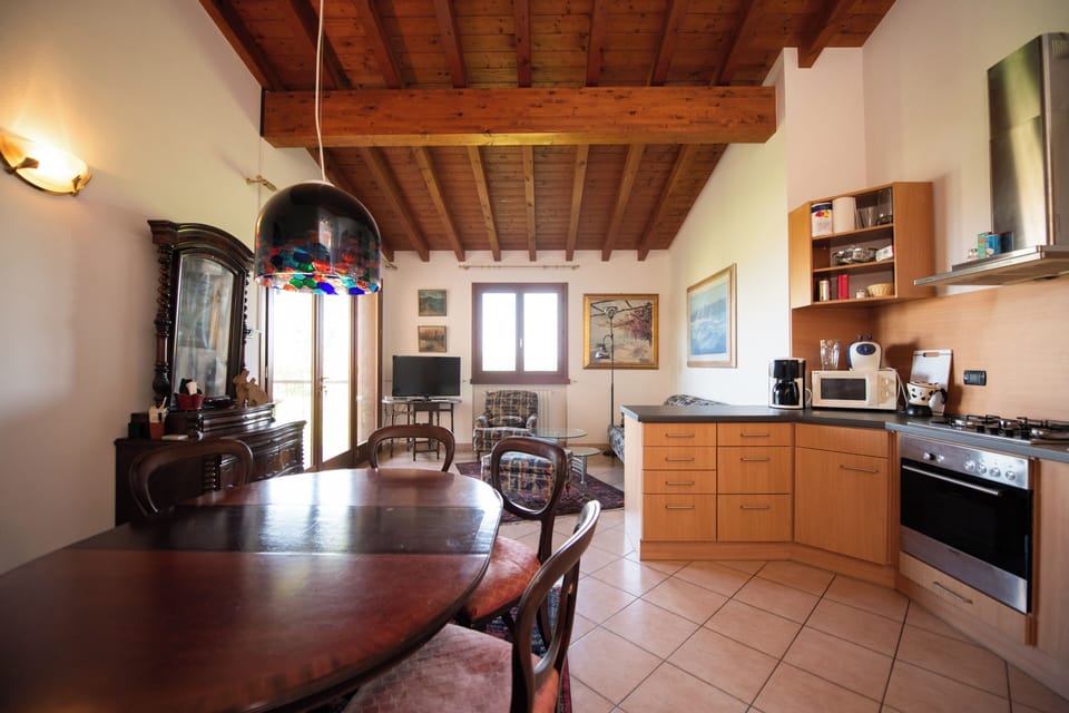Comfort Apartment | Private kitchen | Fridge, microwave, oven, stovetop