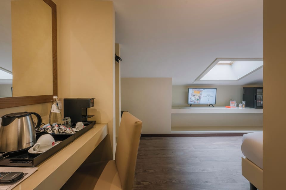 Classic Single Room | Premium bedding, minibar, in-room safe, desk