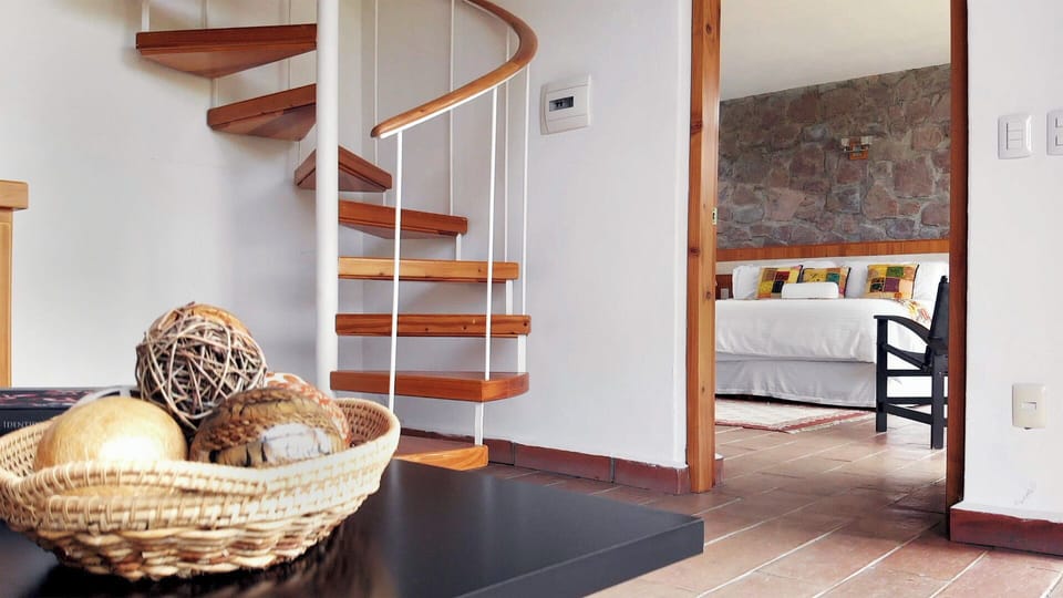 Bungalow, Garden View | Living area