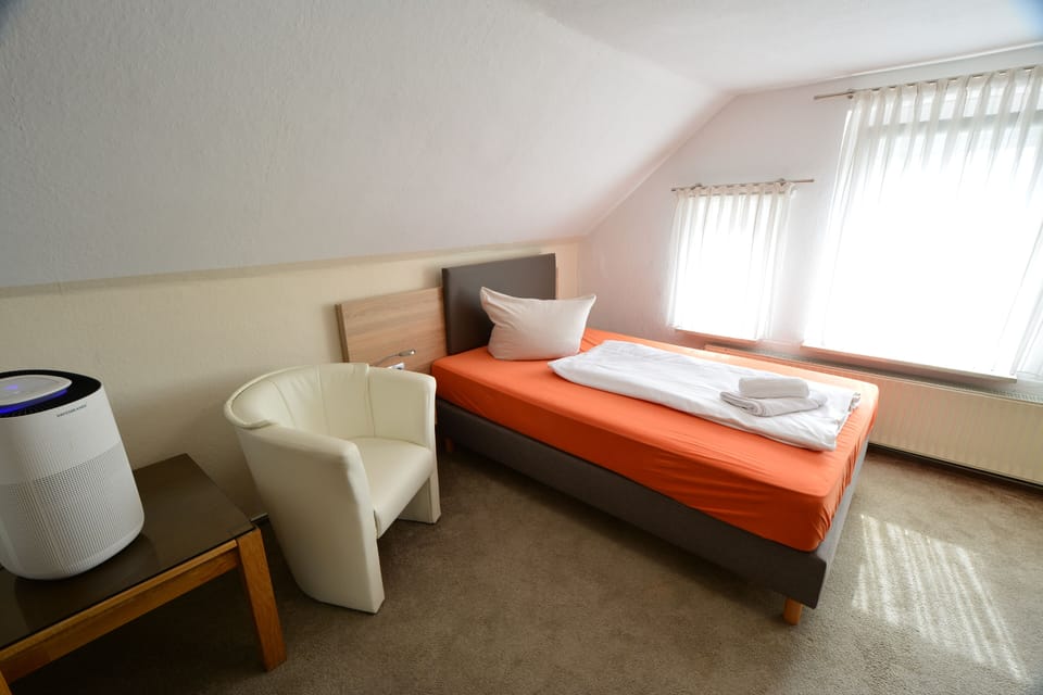 Standard Single Room | Desk, laptop workspace, free WiFi