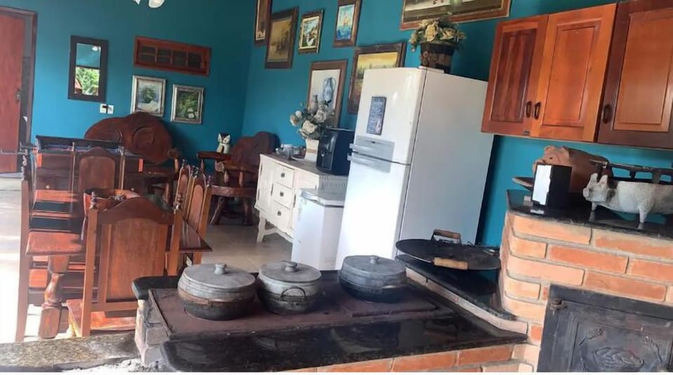 Cookware/dishes/utensils