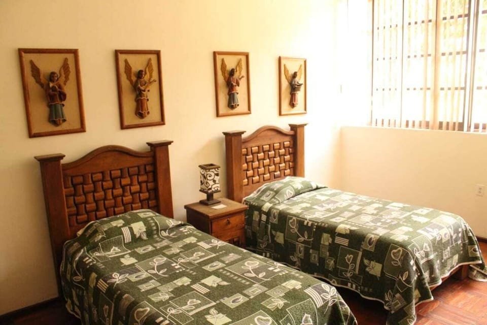 Double Standard | Soundproofing, free wired internet, bed sheets
