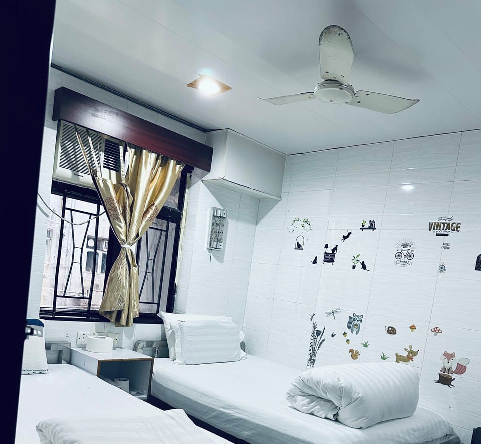 Family Room, 2 Double Beds | Free WiFi