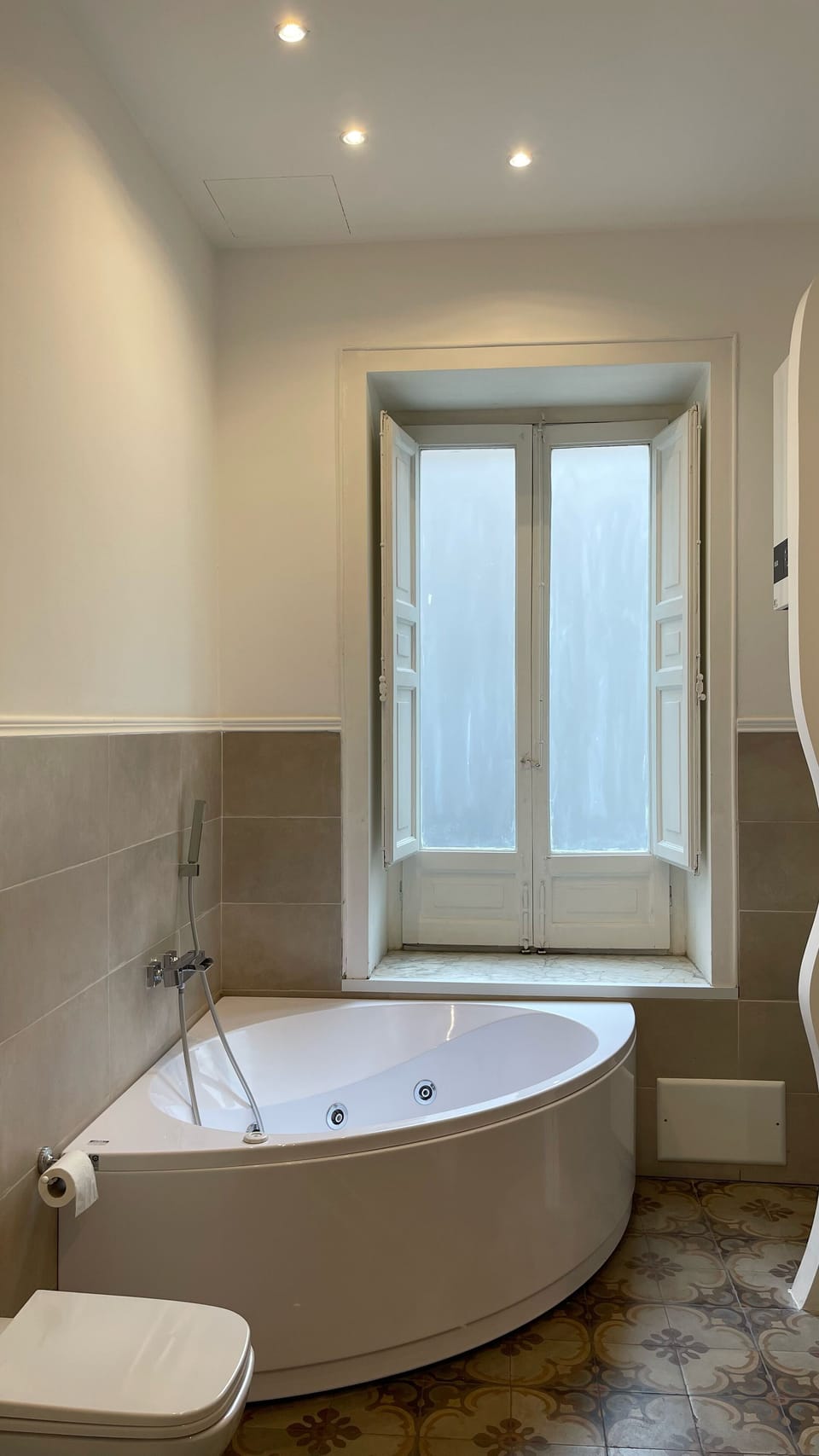 Standard Double Room | Bathroom amenities | Bidet, towels