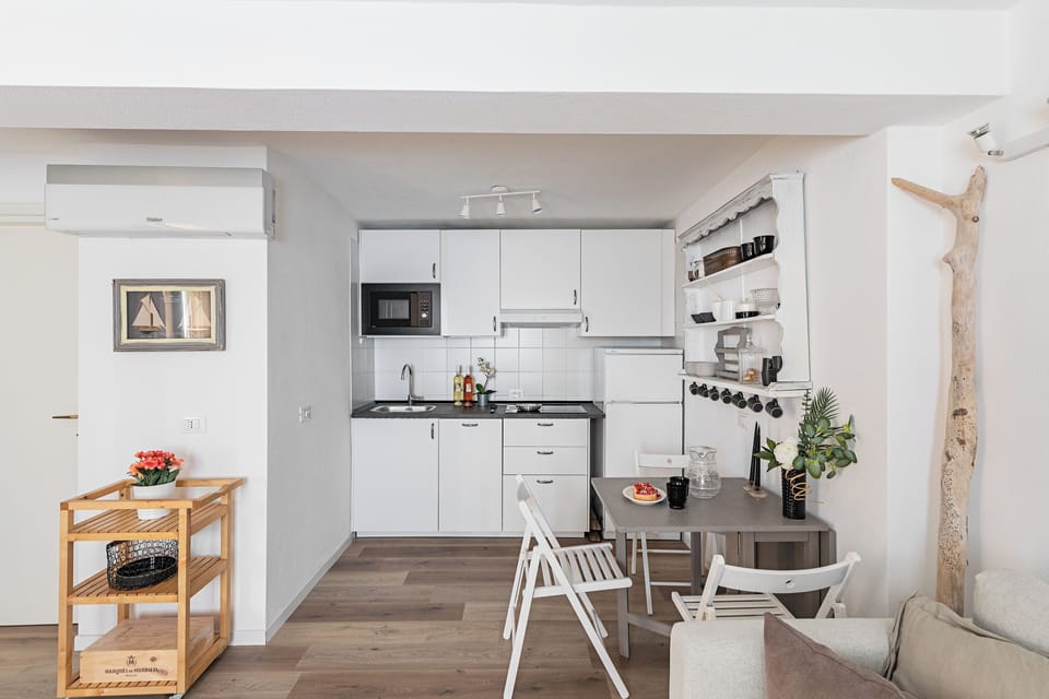 Apartment | Private kitchen | Fridge, microwave, stovetop, dishwasher