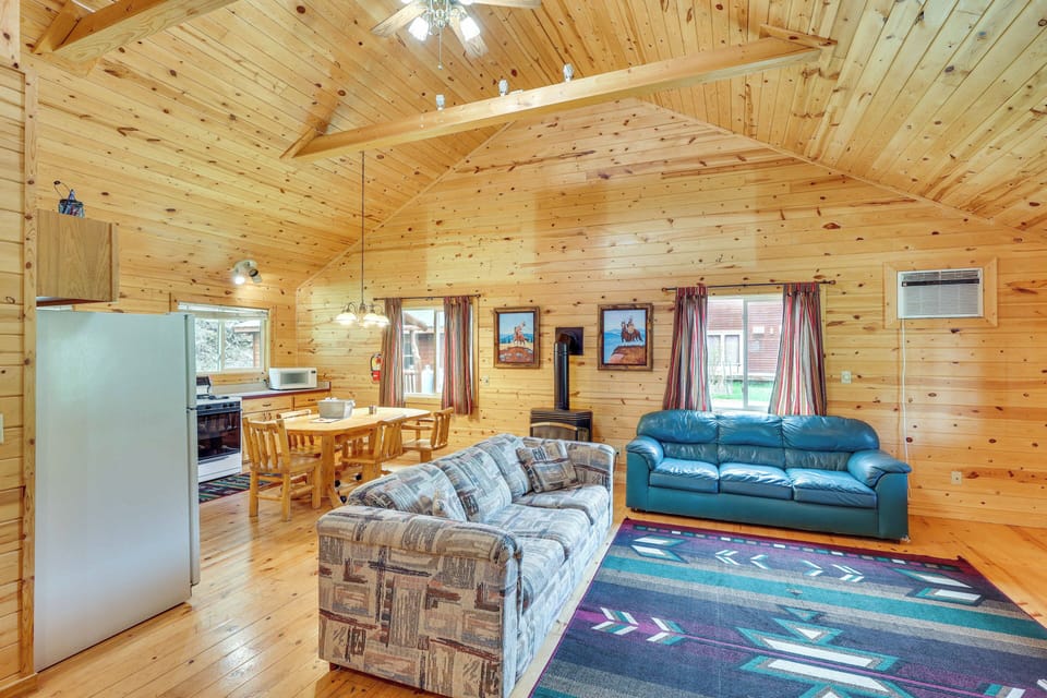 House (2 Bedrooms) | Interior