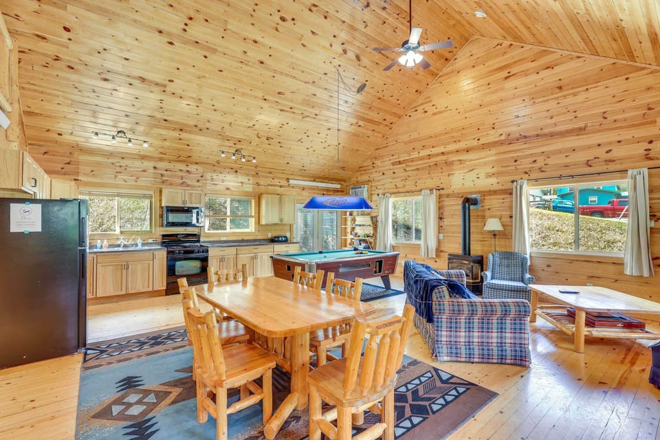 House (2 Bedrooms) | Interior