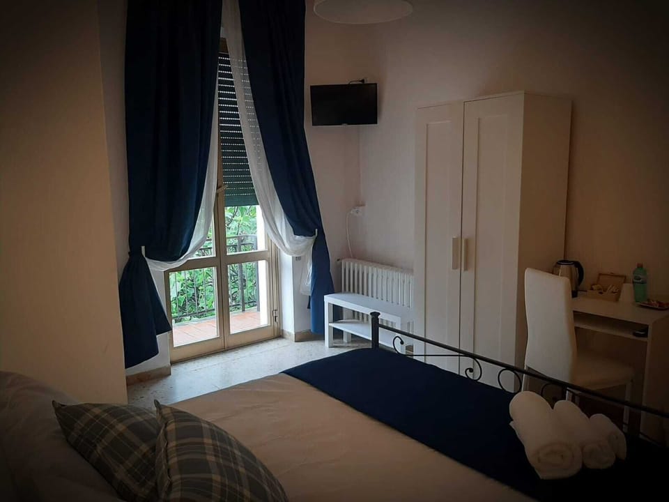 Comfort Double Room, Non Smoking | Desk, free WiFi