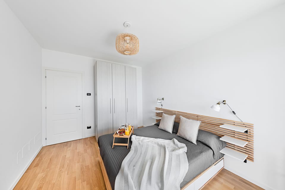 Apartment, Lake View | 1 bedroom, iron/ironing board, free WiFi, bed sheets
