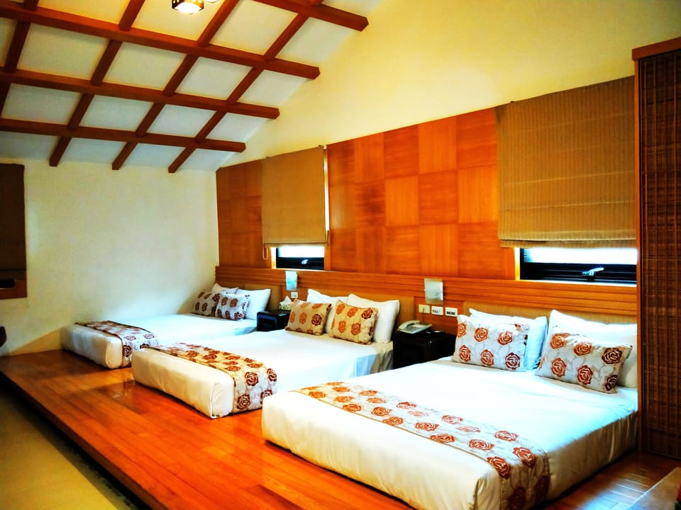 Japanese Family Room | Premium bedding, blackout drapes, rollaway beds, free WiFi