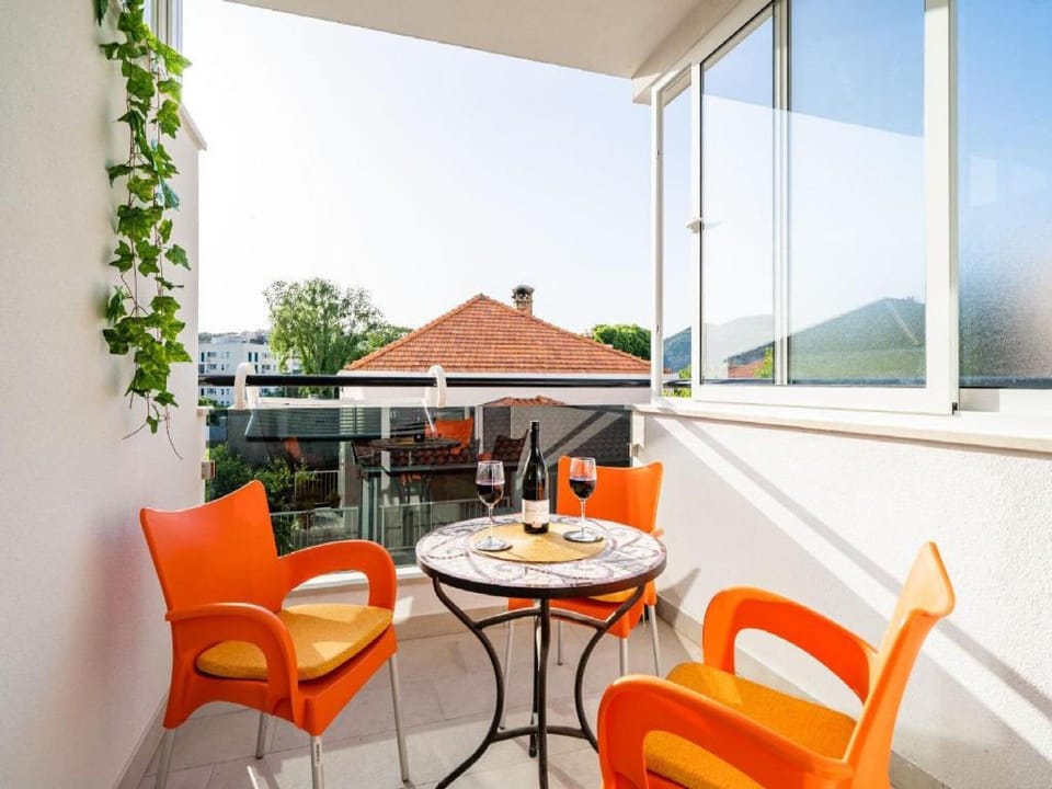 Apartment (Apartment Anka - One Bedroom Apartmen) | Balcony
