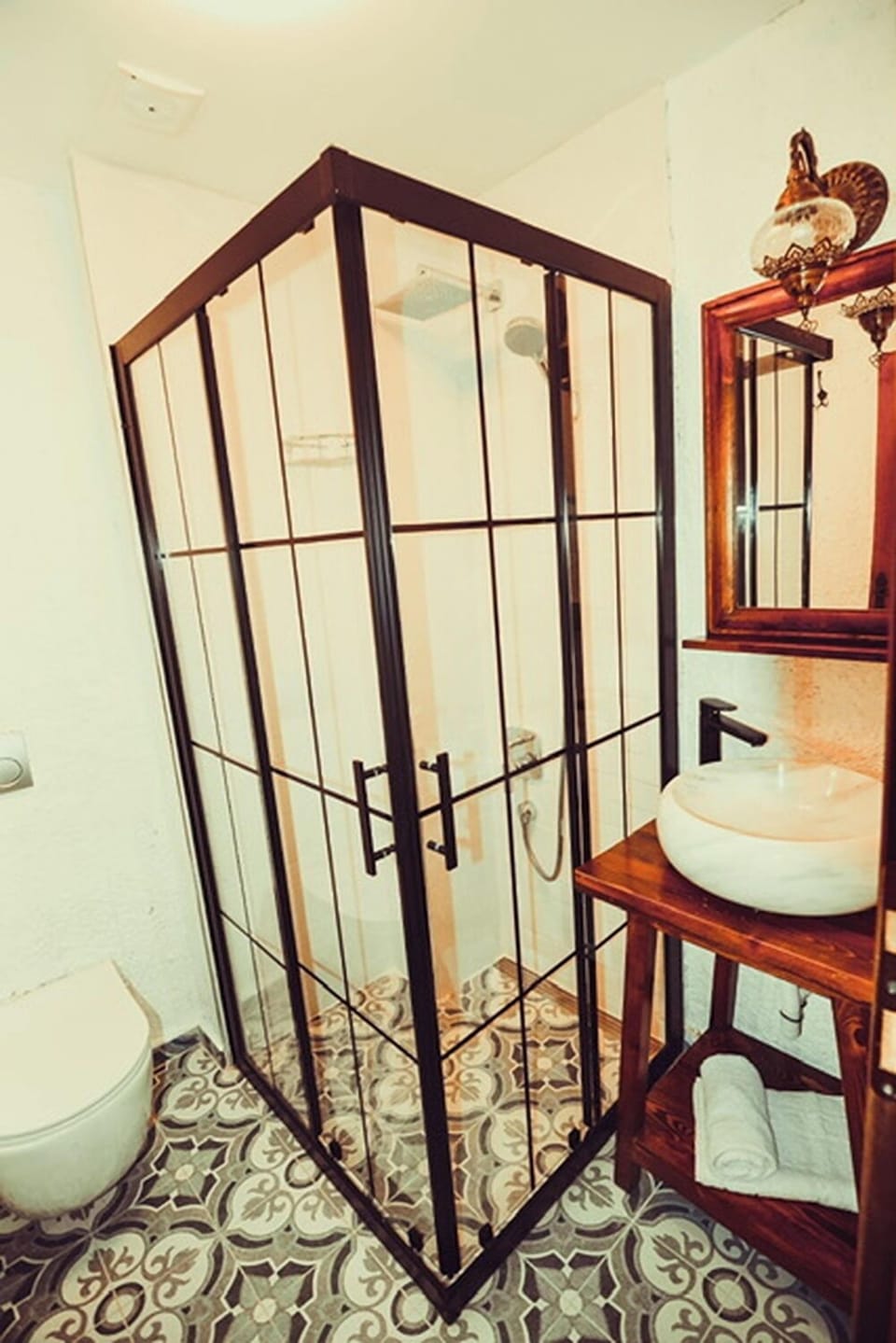 Standard Double Room, 2 Double Beds, Non Smoking, Bay View | Bathroom | Shower, hair dryer, towels, soap