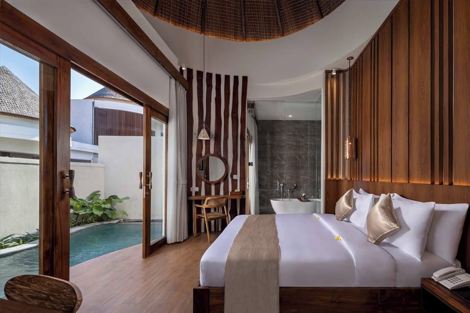 Villa, 3 Bedrooms, Pool View | Free WiFi, bed sheets