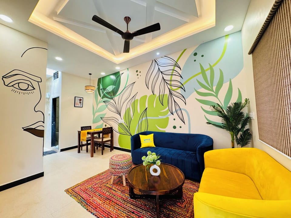 Deluxe House | Living area | Flat-screen TV