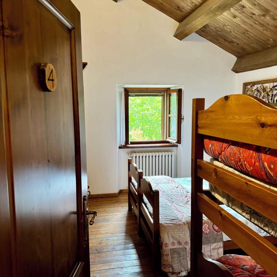 Quadruple Room, Mountain View