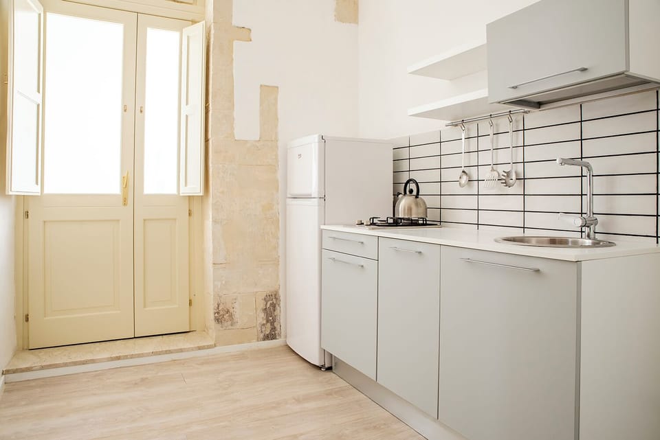 Apartment, Balcony | Private kitchen | Highchair