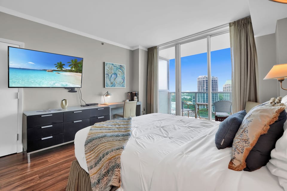 Iron/ironing board, free WiFi