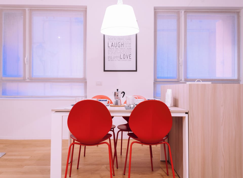 Apartment | Living area | 35-cm flat-screen TV with digital channels
