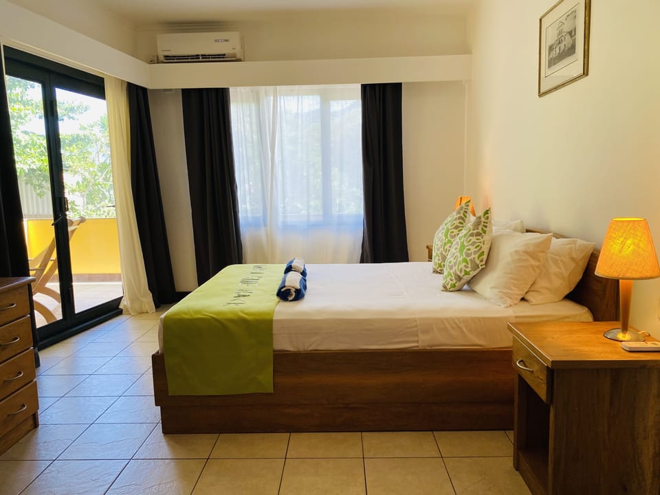 Basic Apartment | 1 bedroom, in-room safe, WiFi (free), bed sheets