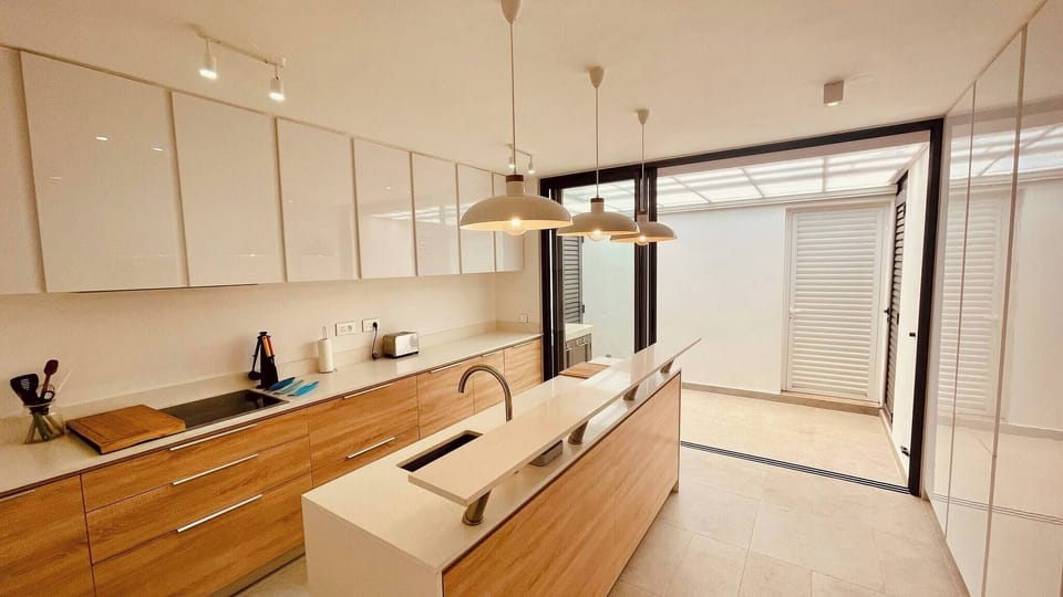 Apartment, 3 Bedrooms, Private Pool, Mountain View | Private kitchen