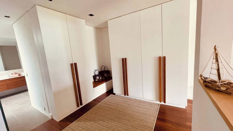 Apartment, 3 Bedrooms, Private Pool, Mountain View | Interior